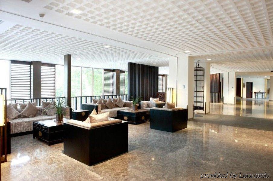 Baiyun Lakeside Hotel Гуанчжоу Интерьер фото